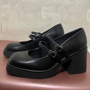 Maryjanes call it spring size 10